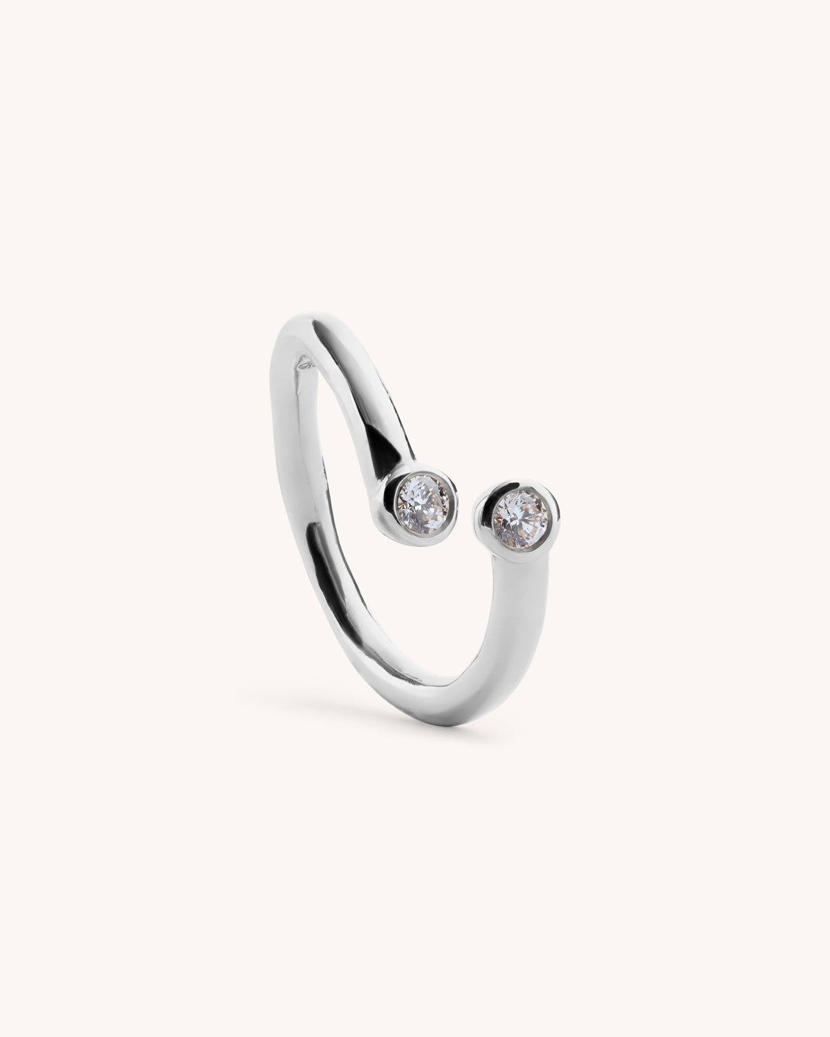 ANILLO ABIERTO HUG PLATA & DIAMANTES