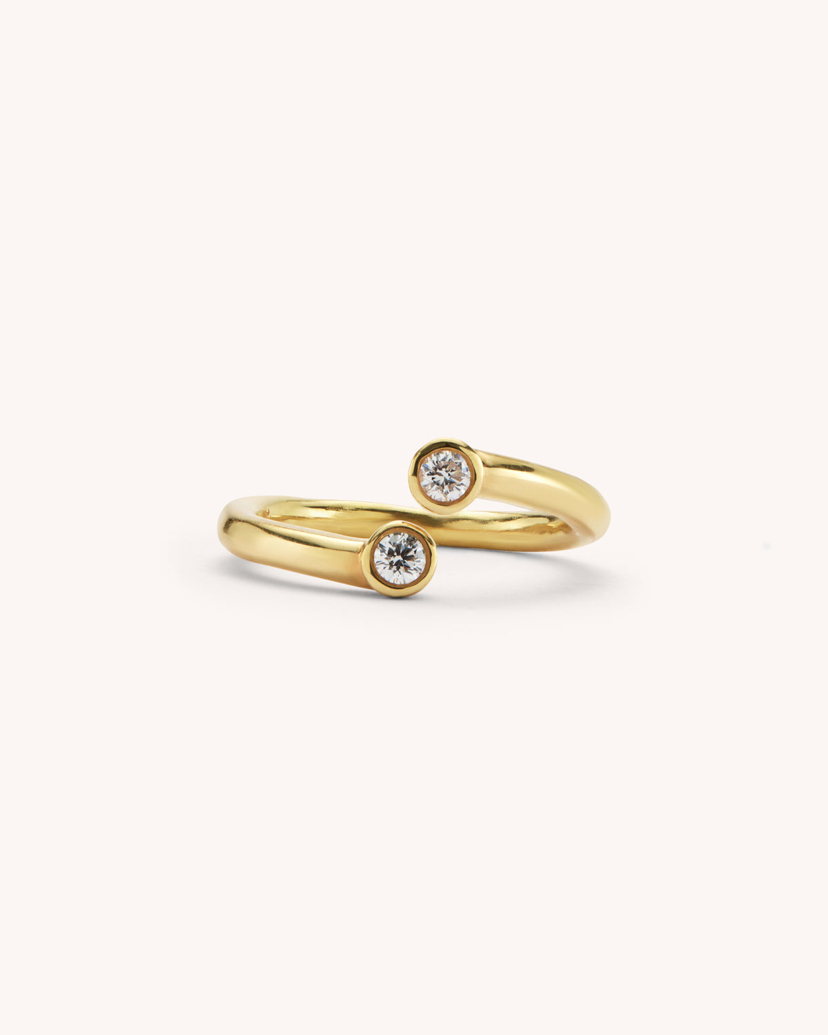 ANILLO ABIERTO HUG PLATA & DIAMANTES