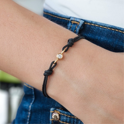 EIEN Joy Beat bracelet with black double cord and lab-grown diamond in 18k vermeil, minimalist chic.